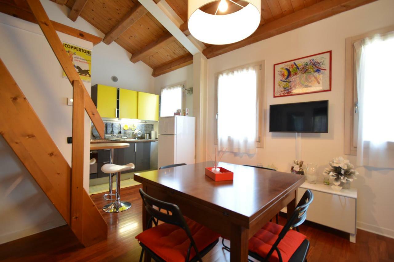 Casa Vacanze Chez La Reine - Holiday Home Vicenza Exterior photo