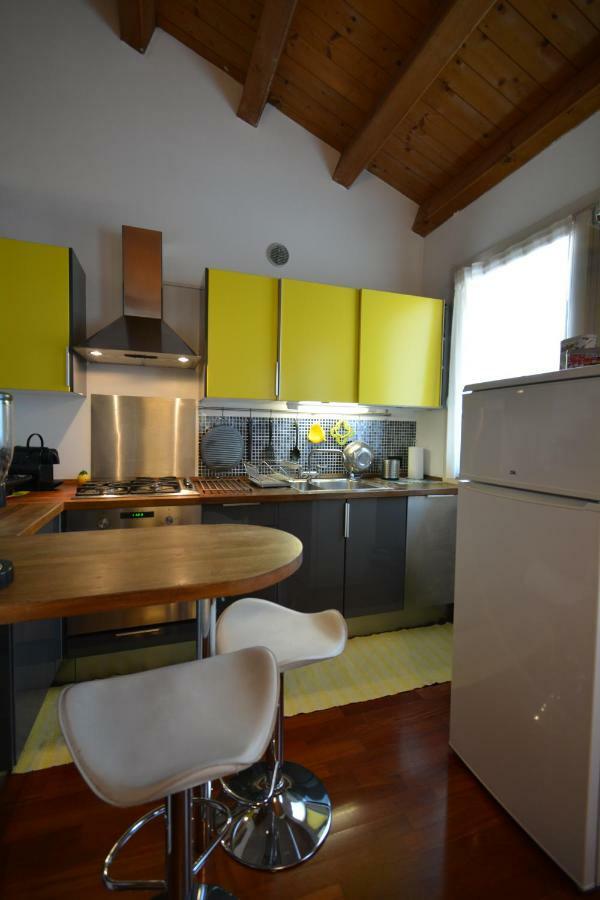 Casa Vacanze Chez La Reine - Holiday Home Vicenza Exterior photo