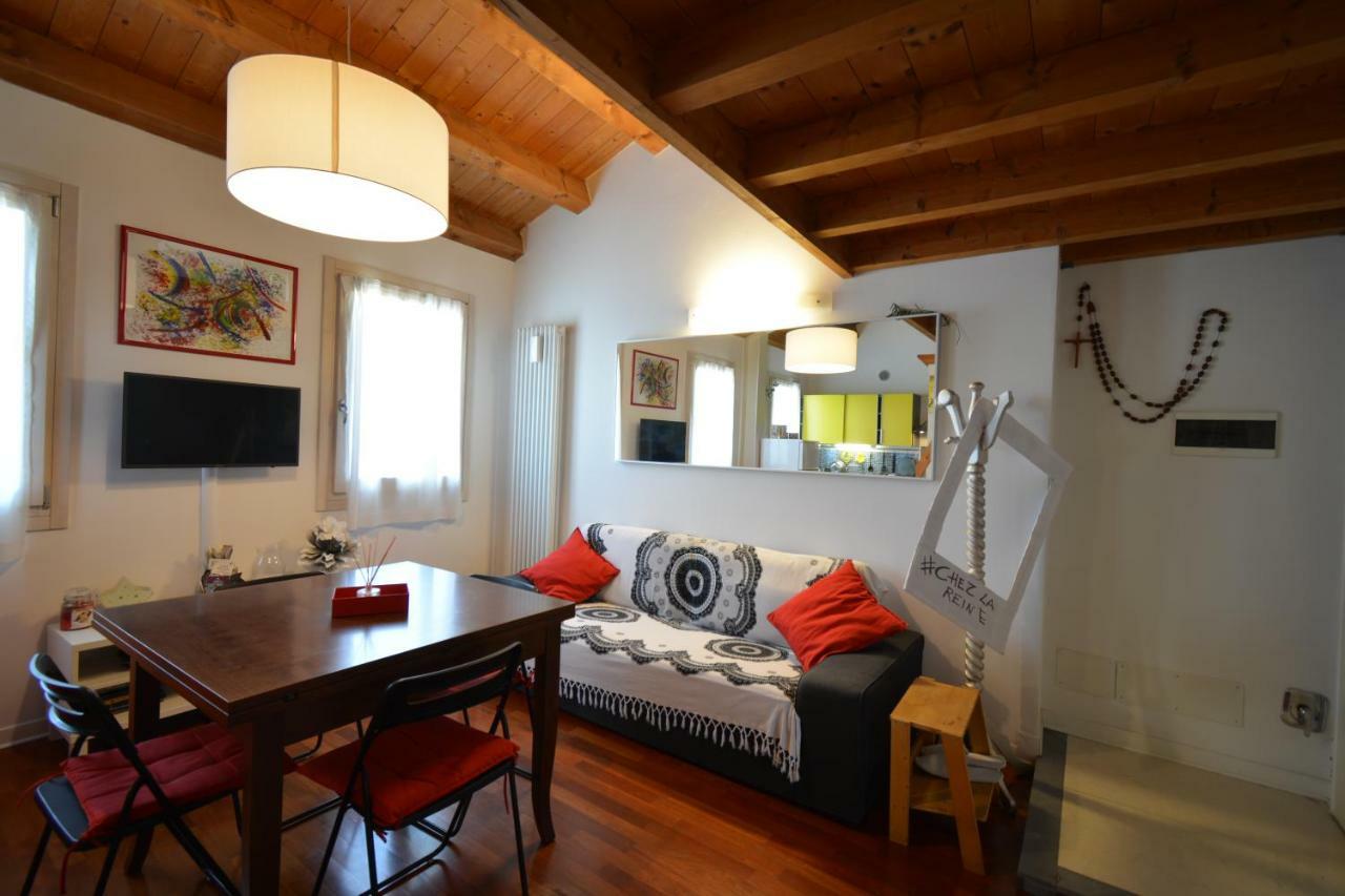 Casa Vacanze Chez La Reine - Holiday Home Vicenza Exterior photo
