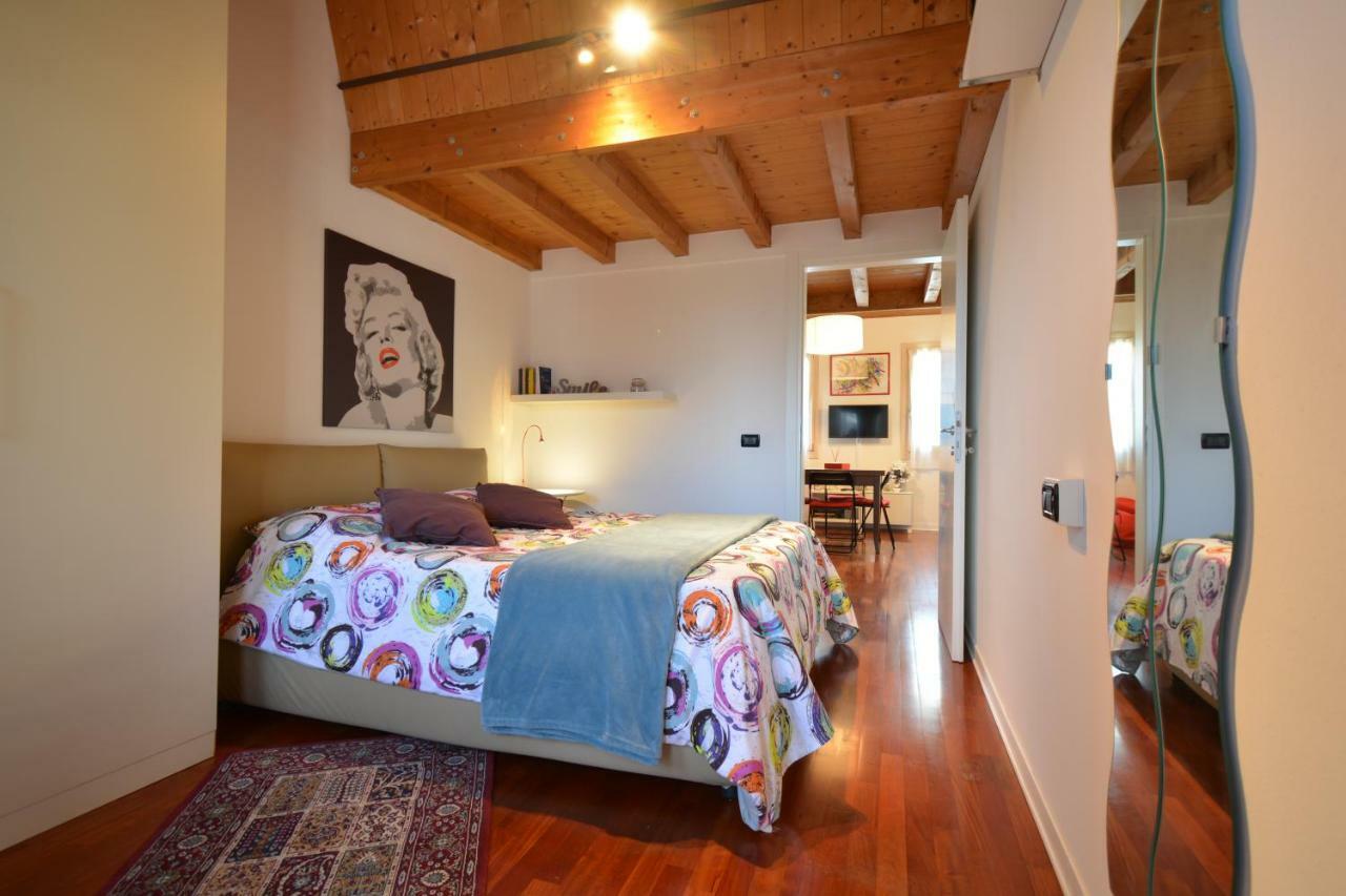 Casa Vacanze Chez La Reine - Holiday Home Vicenza Exterior photo